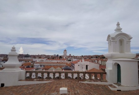 Sucre la blanche, depuis le toit de San Felipe de Neri. Sucre la blanche, depuis le toit de San Felipe de Neri.