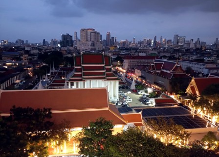 Le nouveau centre de Bangkok, depuis le temple d'or
