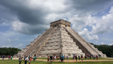 Pyramide et temple de Kukulkán, Chichén Itzá, Yucatán, juillet 2016