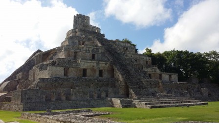 « Palais à 5 étages », pyramide à chambres voûtées et temple, Edzná, Yucatán, juillet 2016