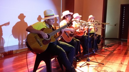 Voir sur Youtube Voir sur Youtube