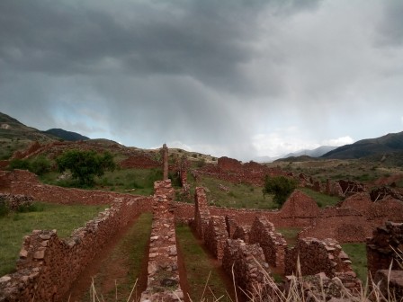 Ruines impressionnantes de Pikillaqta, à l’est de Cusco, important centre politico-militaro-religieux de l’Empire Wari. Janvier 2017
