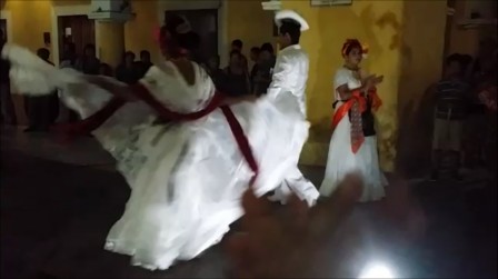 Voir sur Youtube Voir sur Youtube